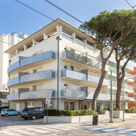 Residence Marittimo Riccione Bagian luar foto
