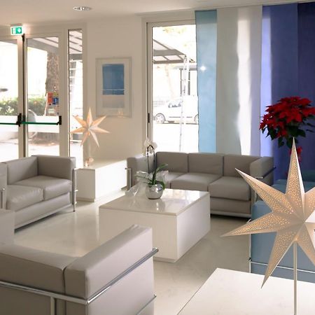 Residence Marittimo Riccione Bagian luar foto