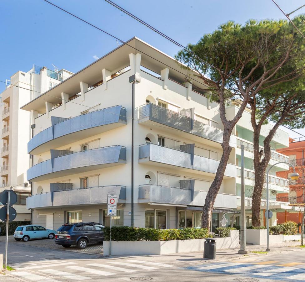 Residence Marittimo Riccione Bagian luar foto