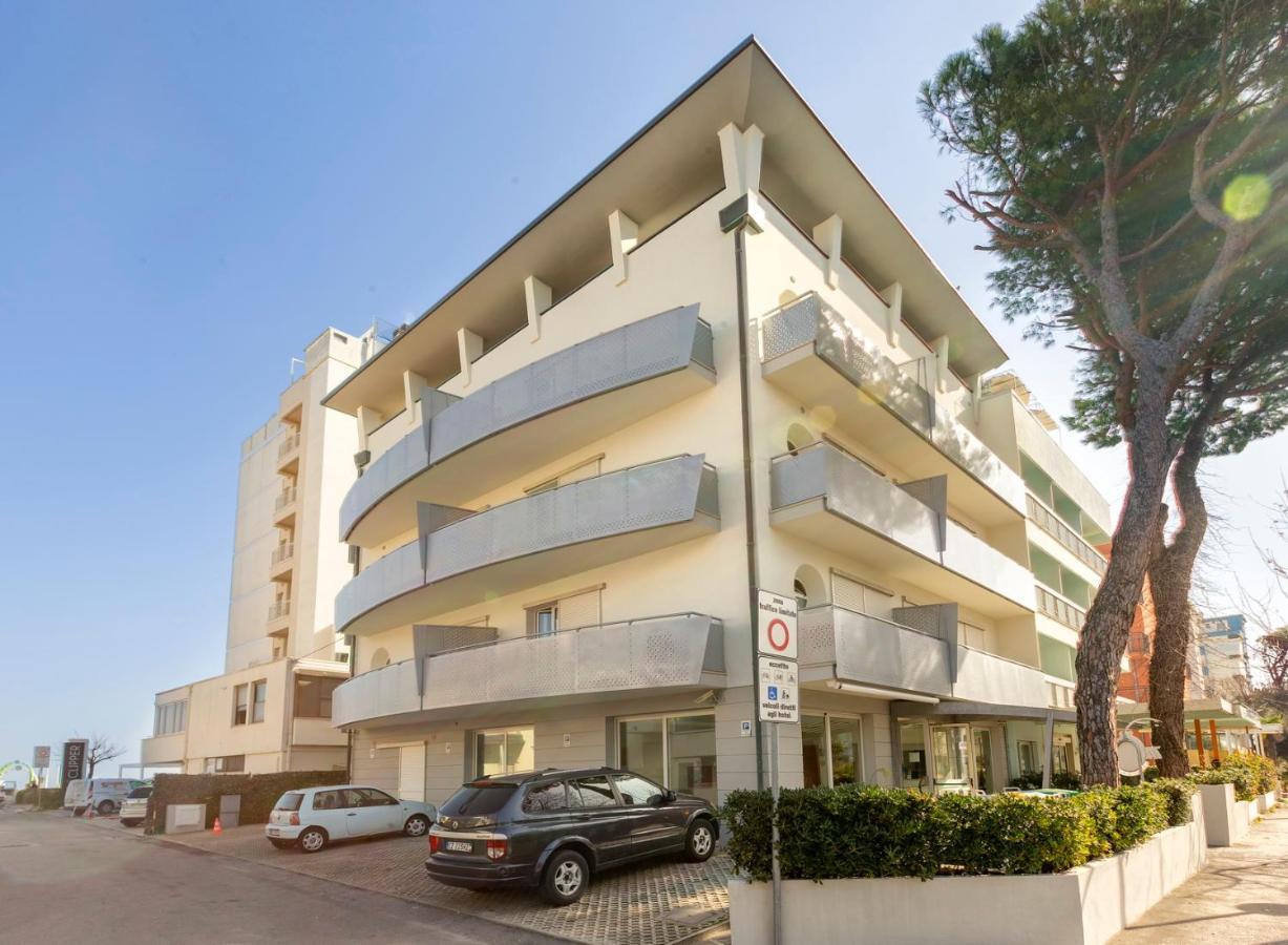 Residence Marittimo Riccione Bagian luar foto