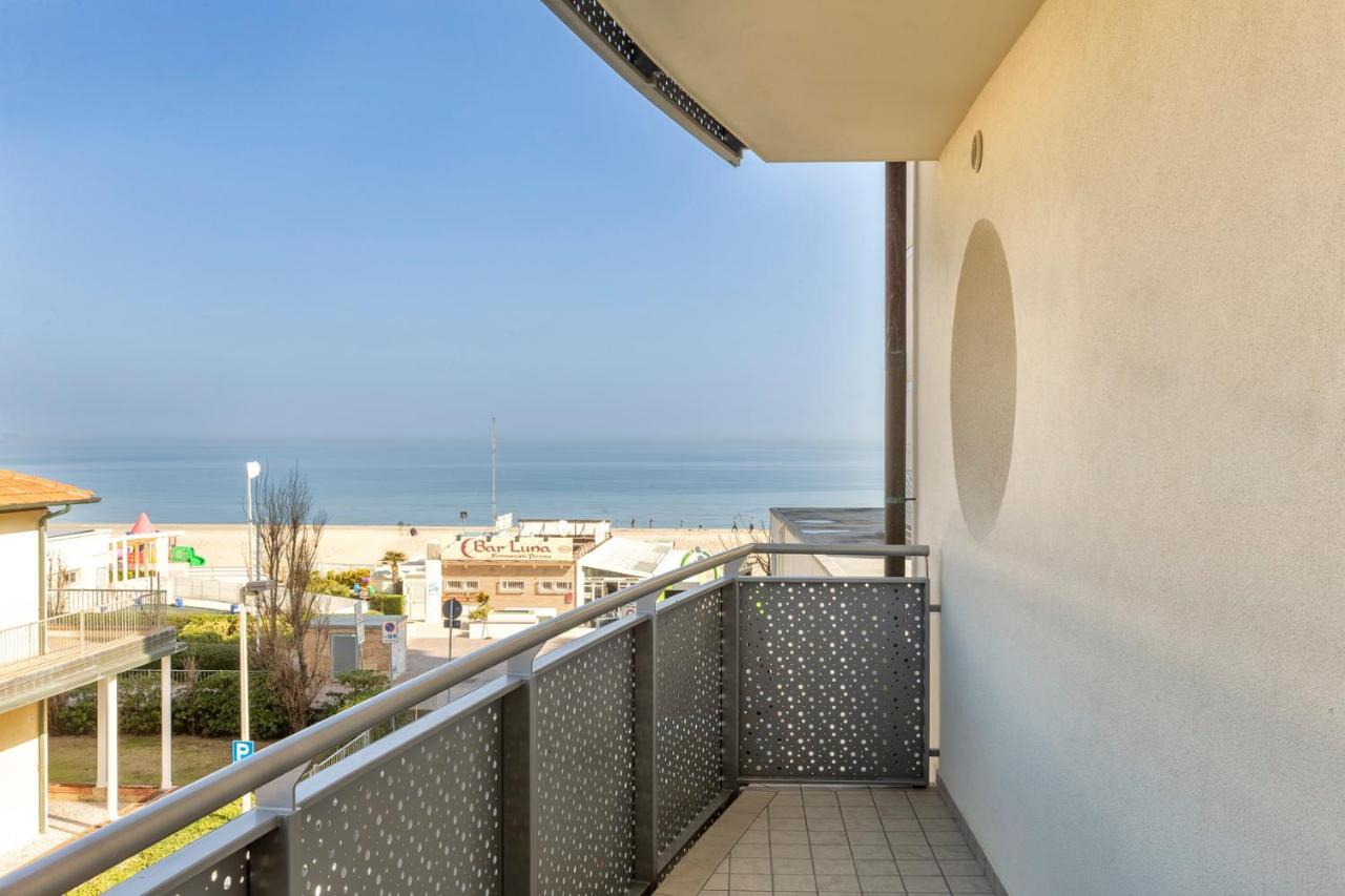 Residence Marittimo Riccione Bagian luar foto