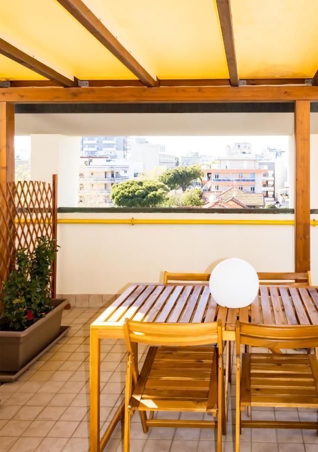 Residence Marittimo Riccione Bagian luar foto