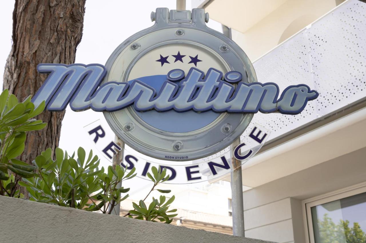 Residence Marittimo Riccione Bagian luar foto