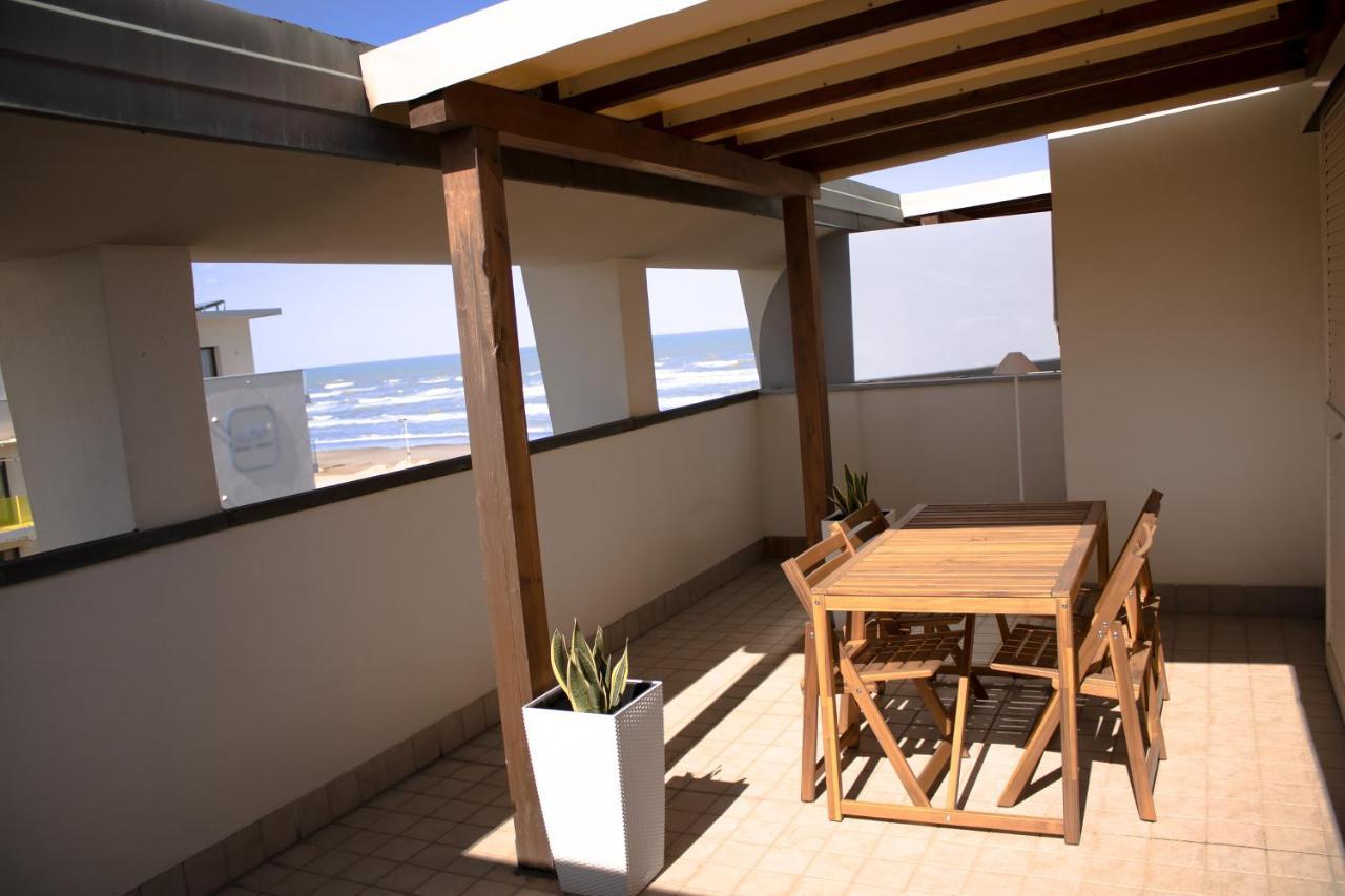 Residence Marittimo Riccione Bagian luar foto