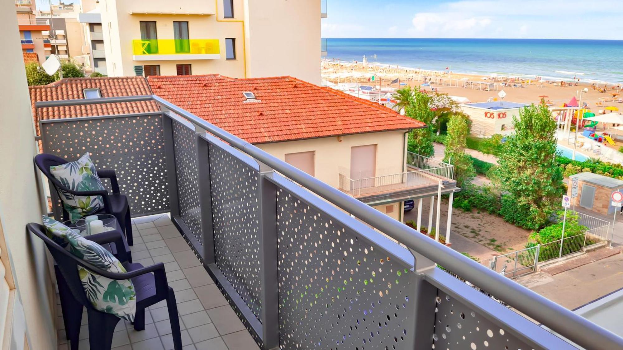 Residence Marittimo Riccione Bagian luar foto