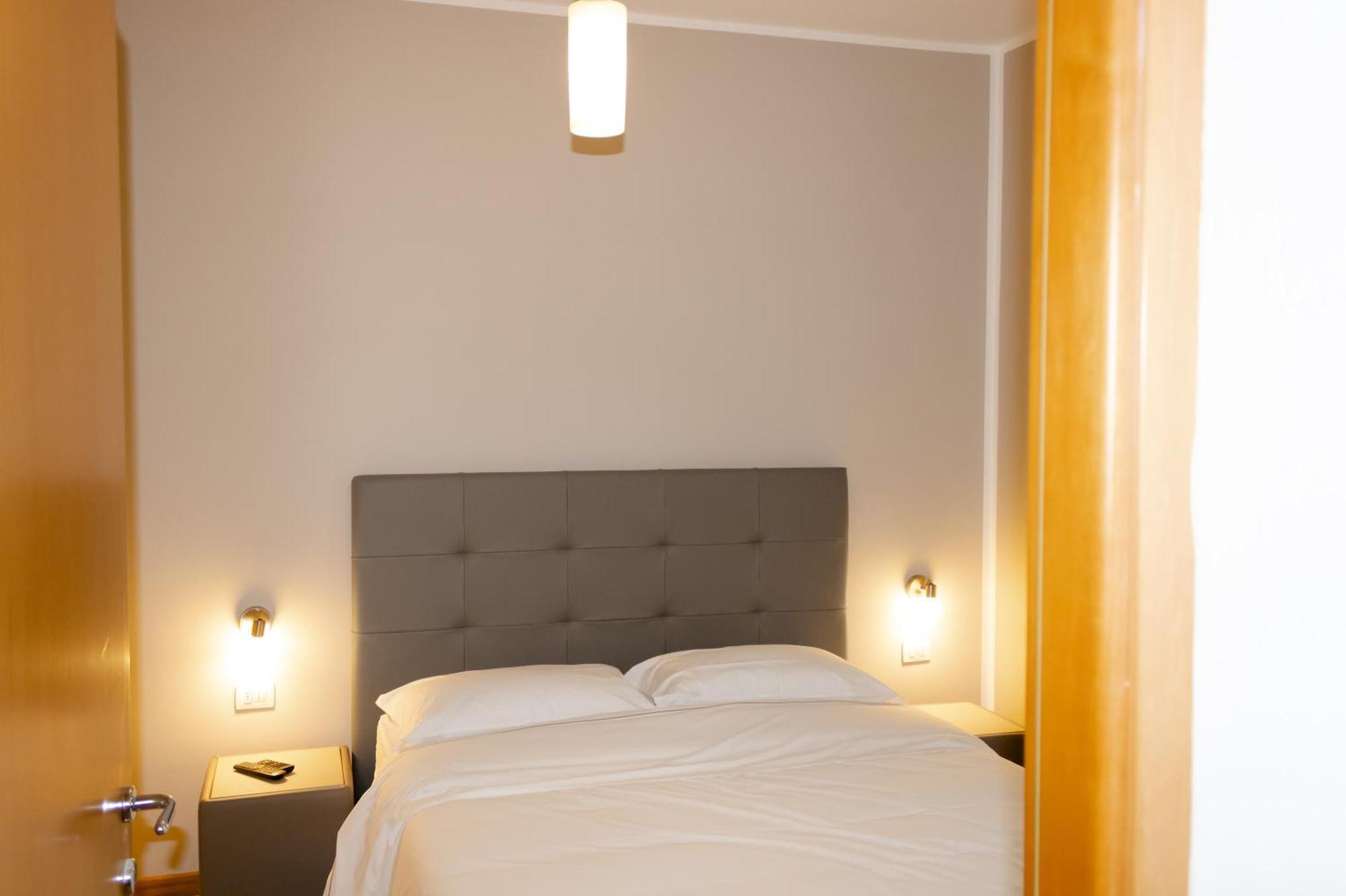 Residence Marittimo Riccione Bagian luar foto