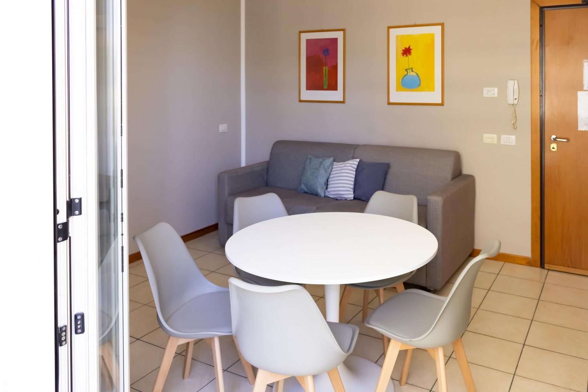 Residence Marittimo Riccione Bagian luar foto